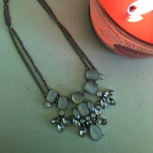 NWOT Beautiful Jeweled Necklace!
